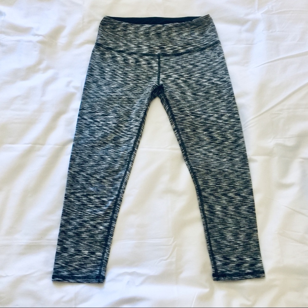 RBX Activewear Capri Leggings size S